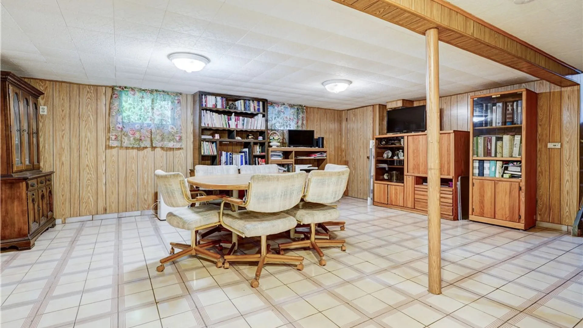 Property at 7 Flamingo Dr, Gates, NY 14624 26