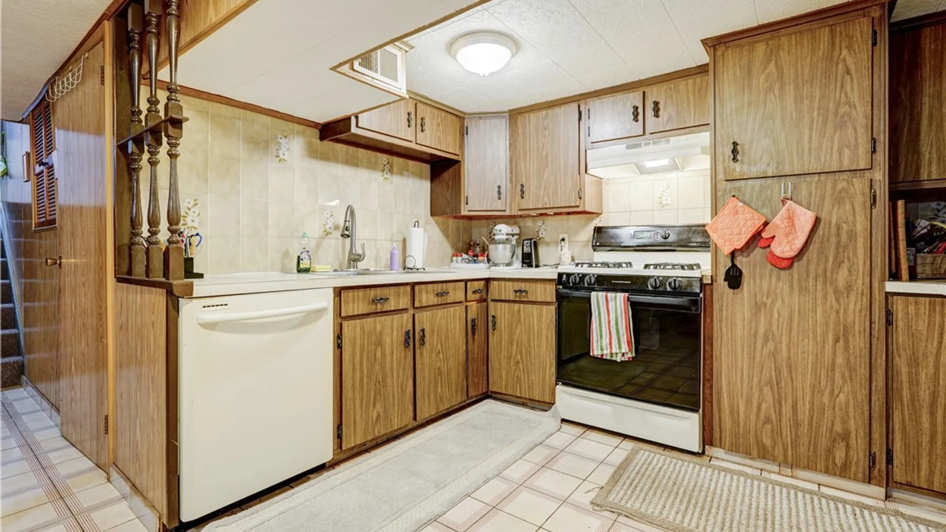 Property at 7 Flamingo Dr, Gates, NY 14624 29