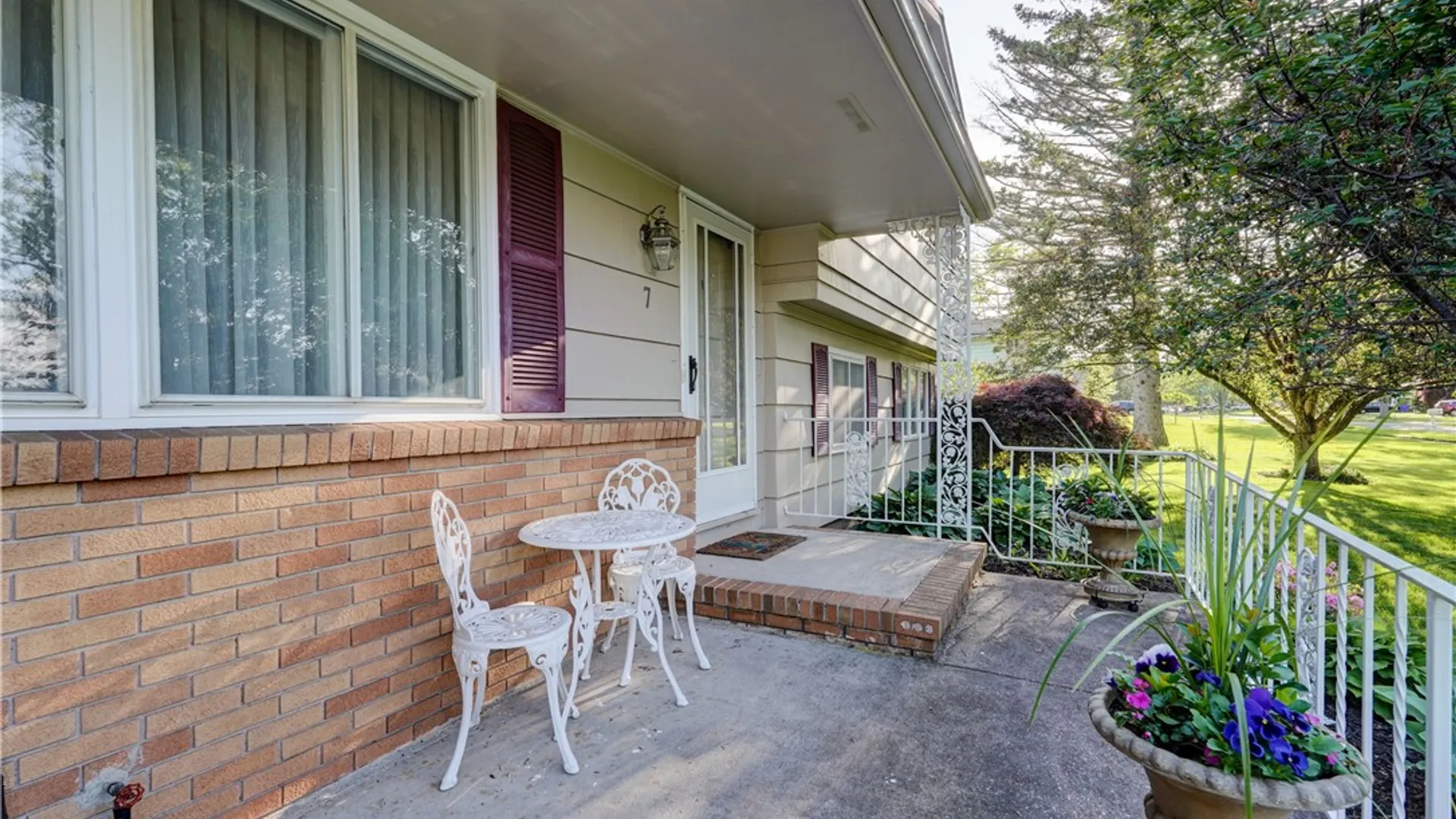 Property at 7 Flamingo Dr, Gates, NY 14624 32