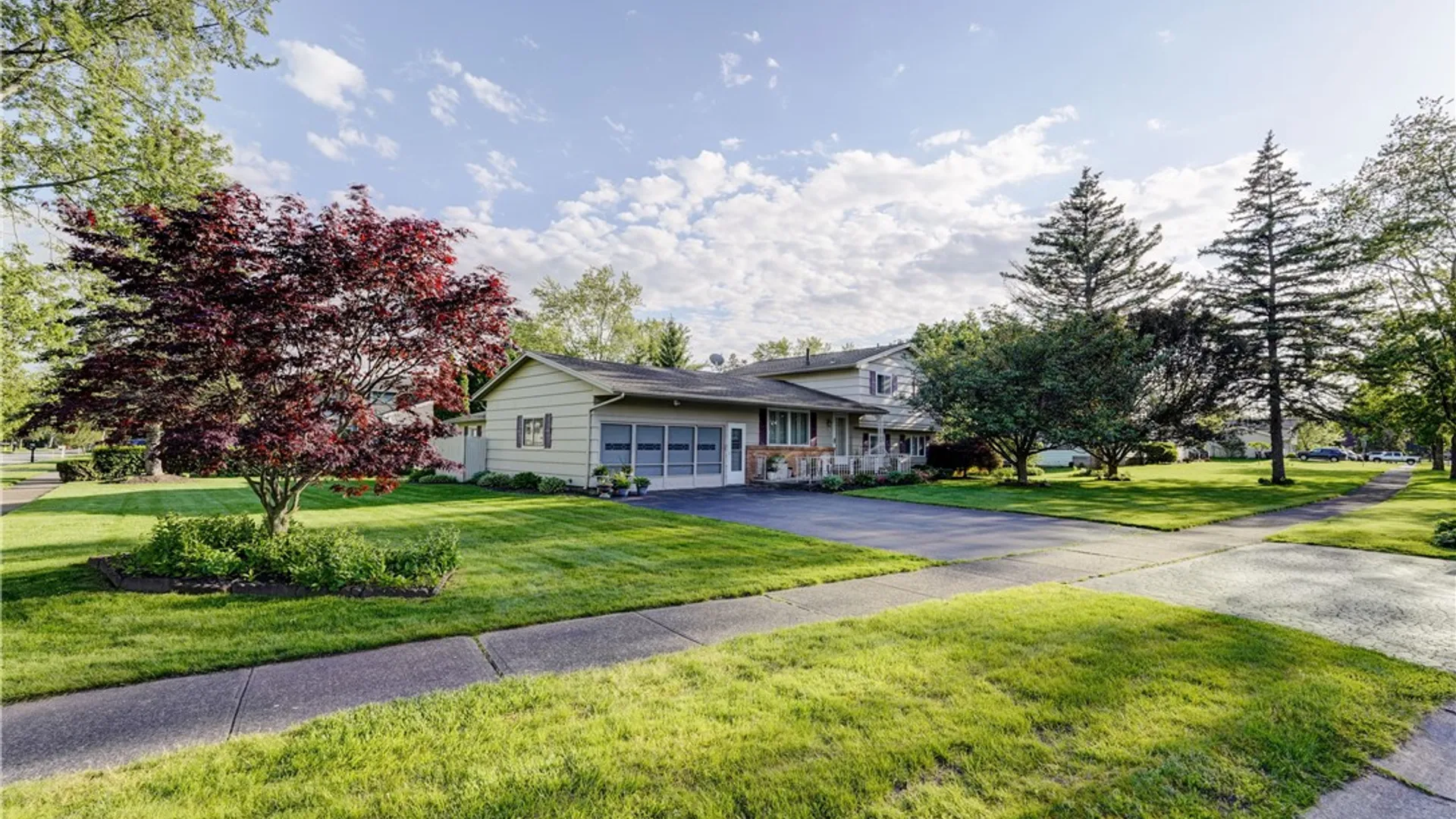 Property at 7 Flamingo Dr, Gates, NY 14624 36