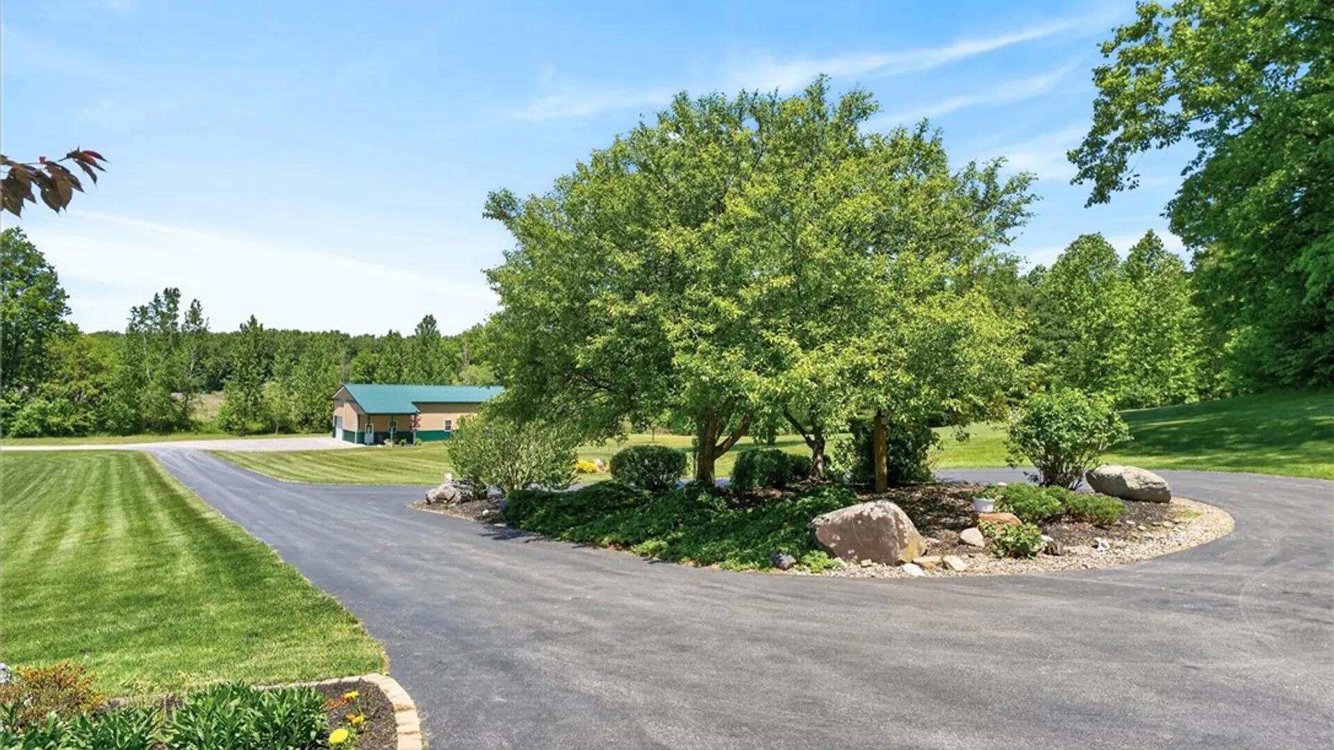Property at 447 Howland Road, Manchester, NY 14548 42