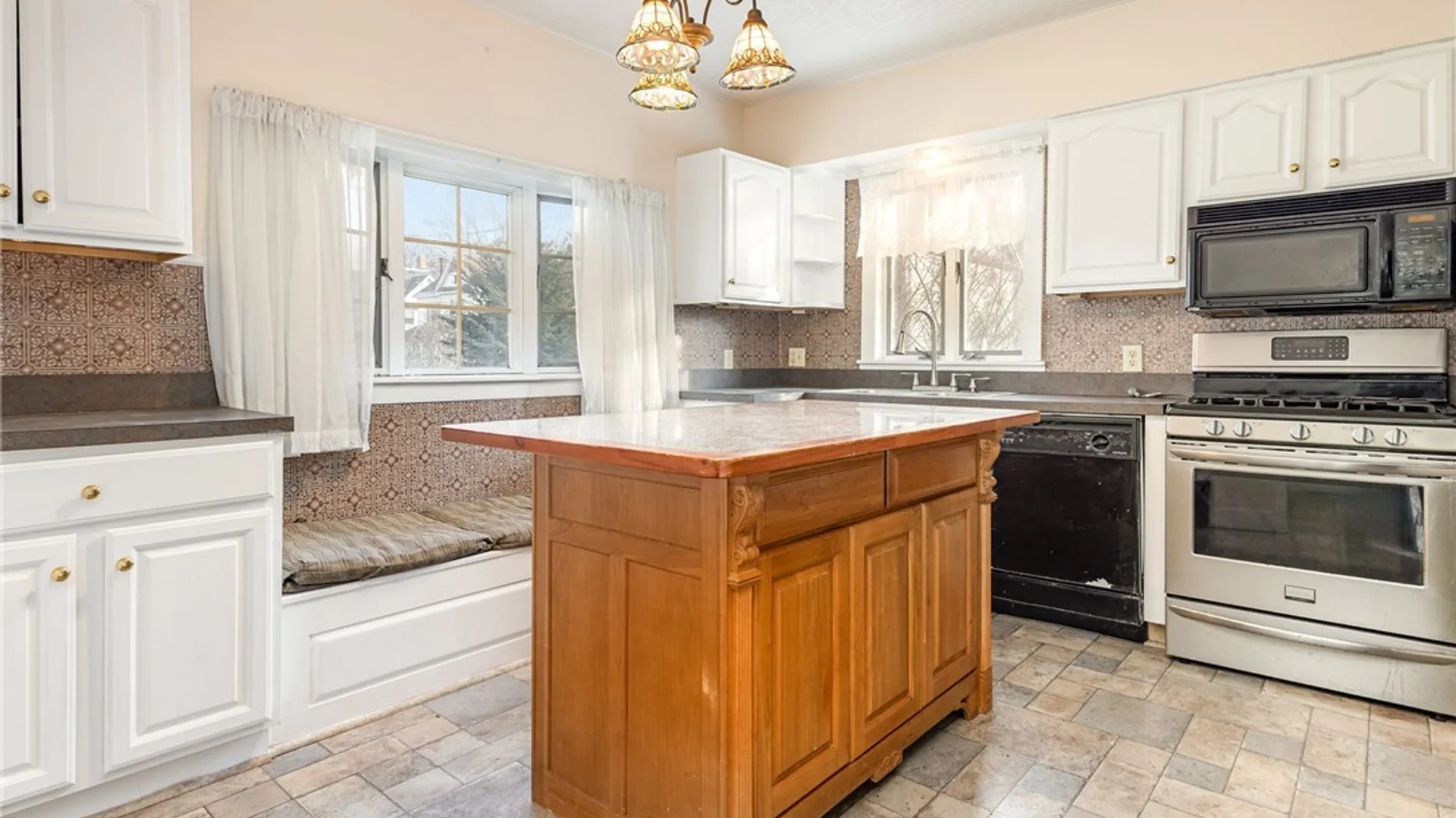 Property at 86 Nelson Street, Auburn, NY 13021 13