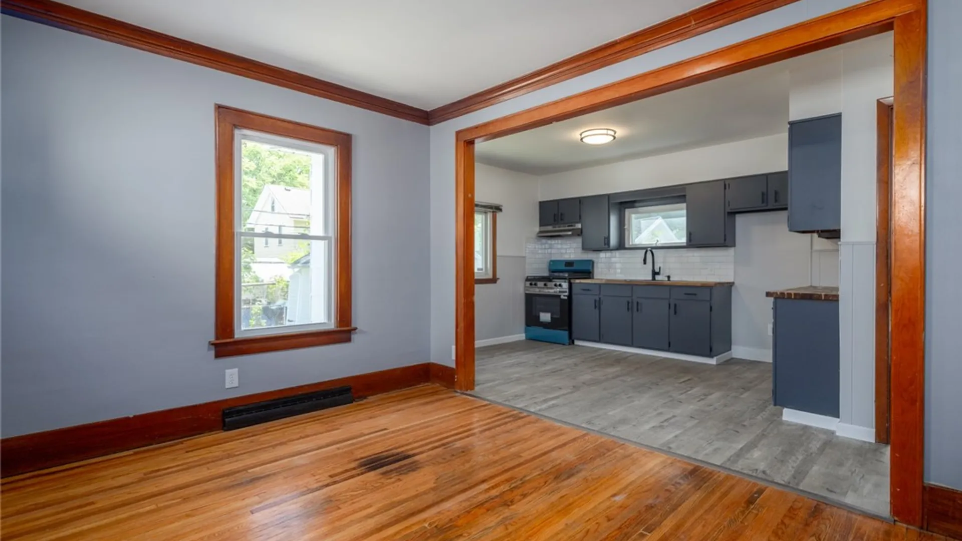 Property at 100 Rockview Terrace, Rochester, NY 14606 9