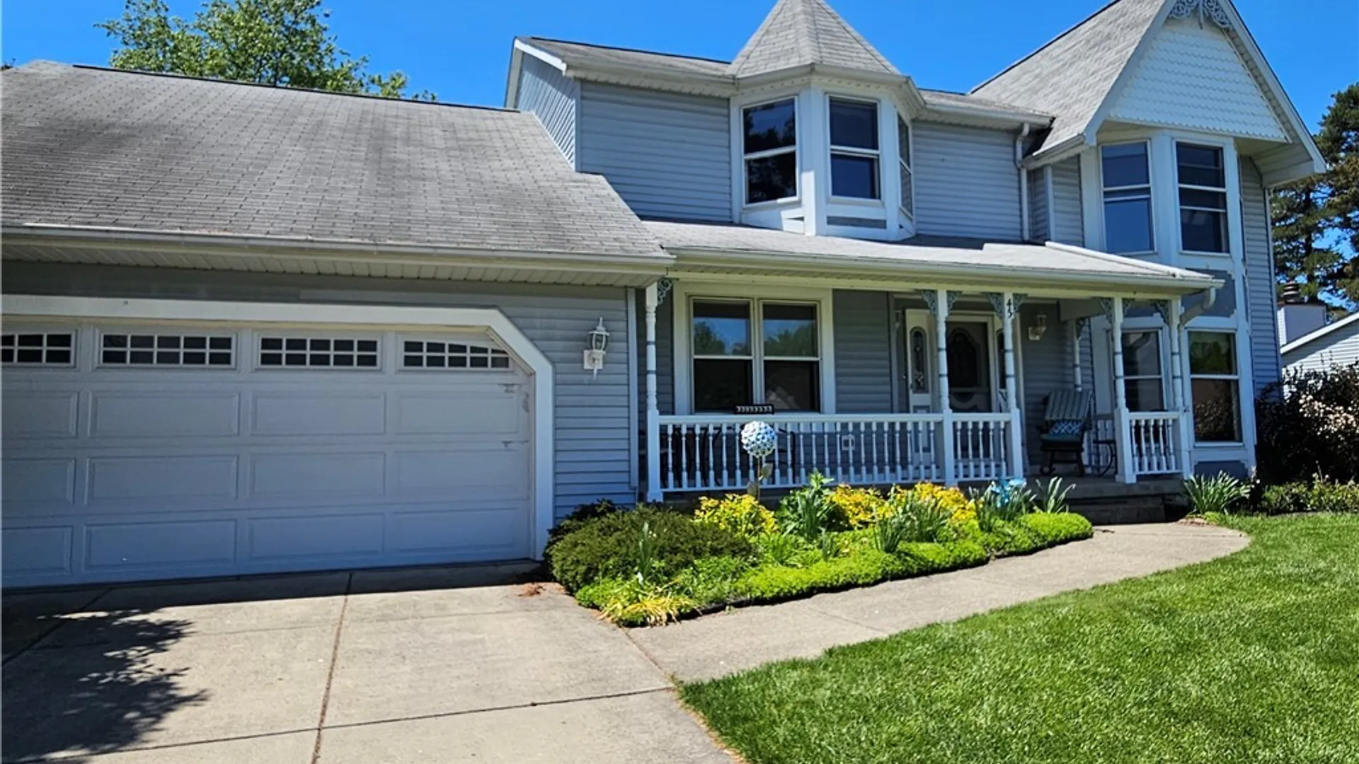 Property at 45 Cedar Ridge Drive, West Seneca, NY 14224 3