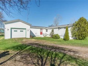Property at 36976 State Route 12e, Clayton, NY 13624