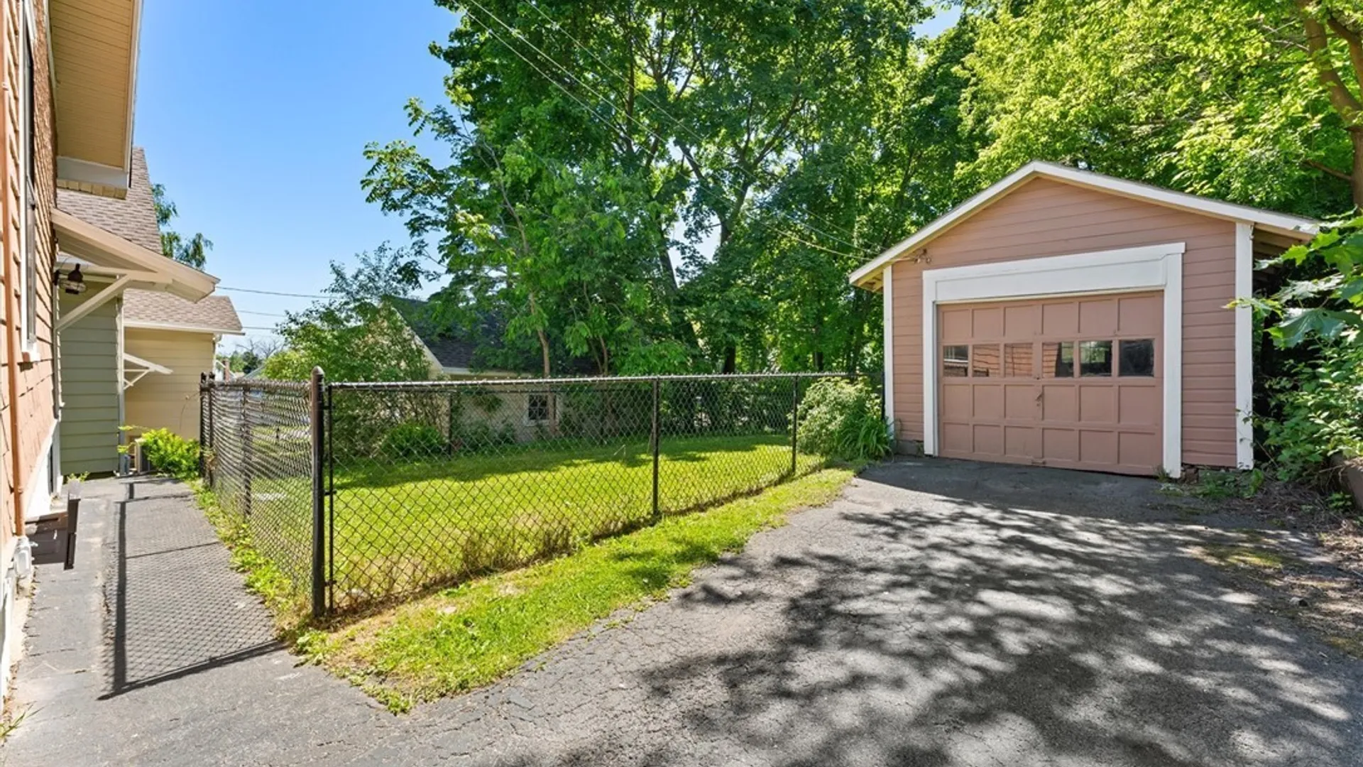 Property at 106 Orwood Place, Syracuse, NY 13208 33