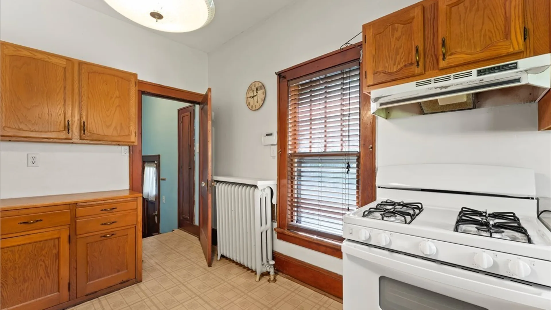 Property at 106 Orwood Place, Syracuse, NY 13208 9