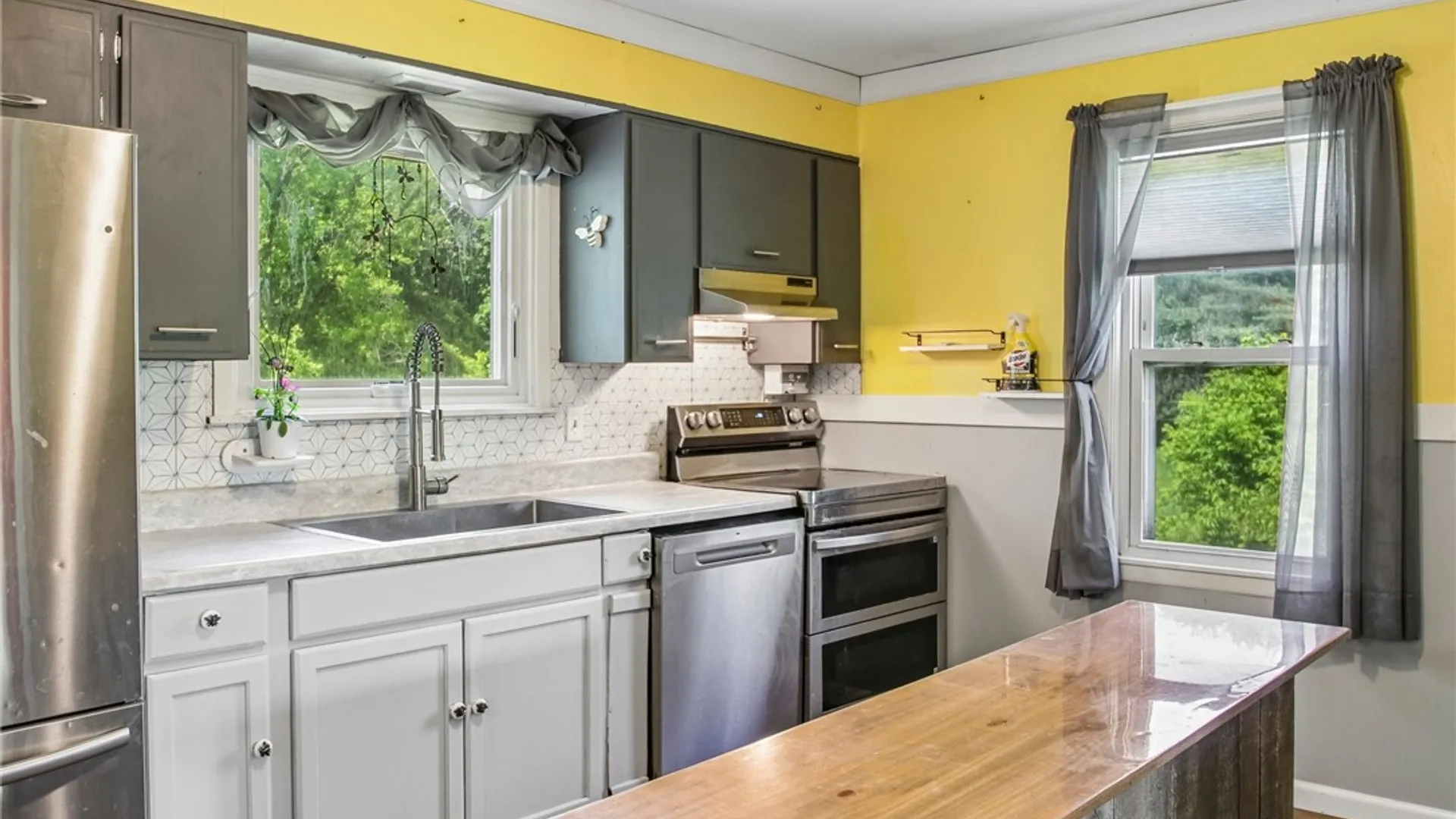 Property at 54 East Avenue, Murray, NY 14470 7
