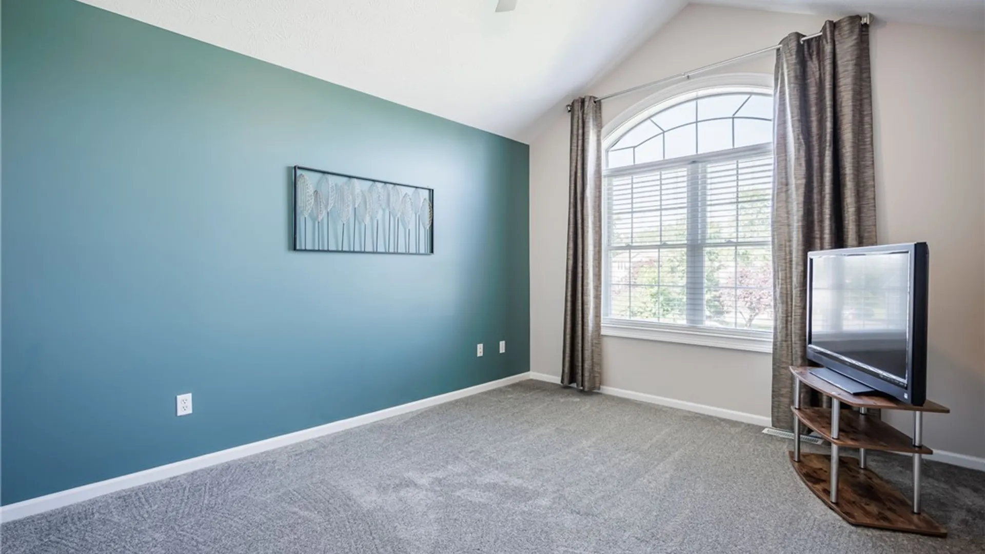 Property at 83 Saint Elias Circle, Greece, NY 14626 34