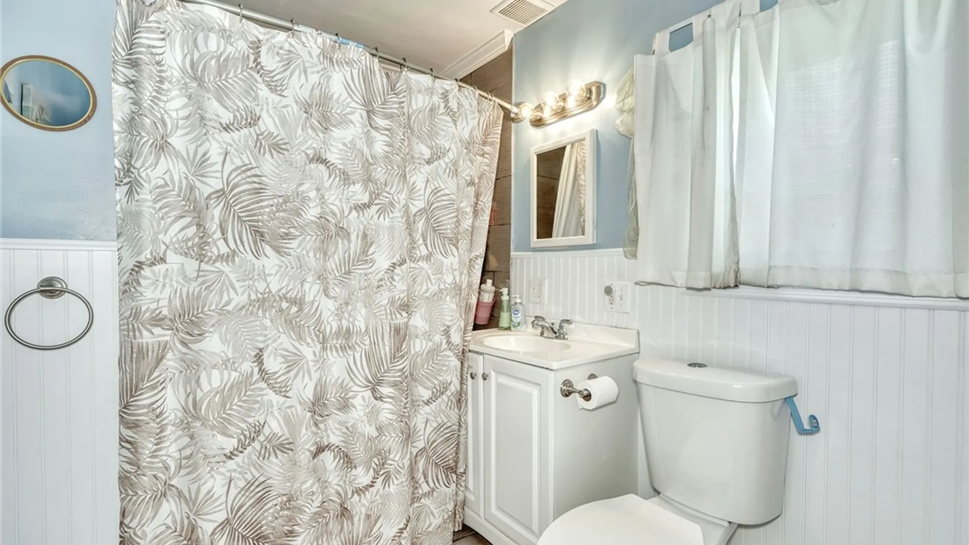 Property at 111 Rosewood Terrace, Rochester, NY 14609 13