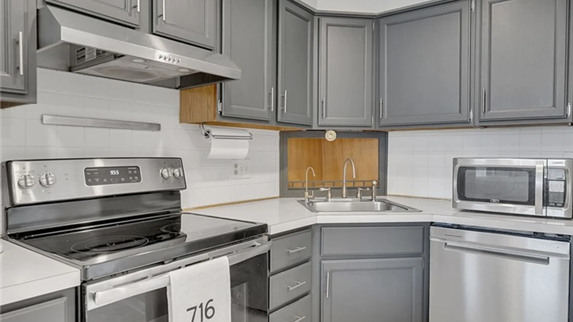 Property at 46B Foxberry Drive, Amherst, NY 14068 6