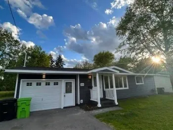 Property at 213 Sunflower Drive, Salina, NY 13088