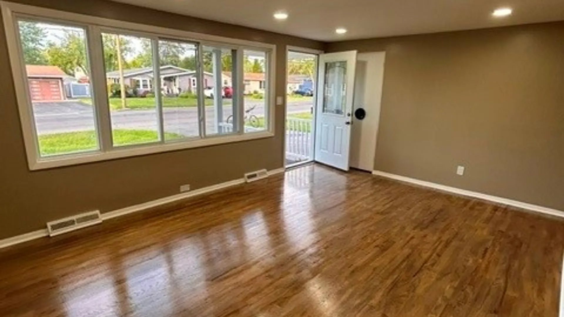 Property at 213 Sunflower Drive, Salina, NY 13088 5