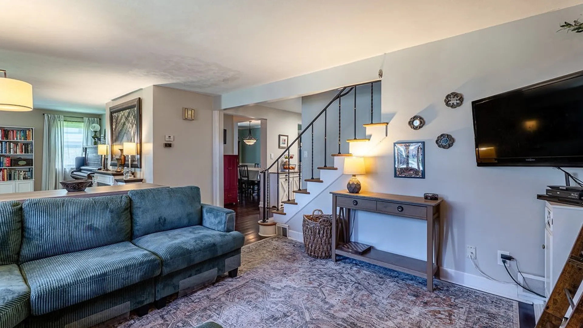 Property at 160 Kirkwood Drive, West Seneca, NY 14224 10