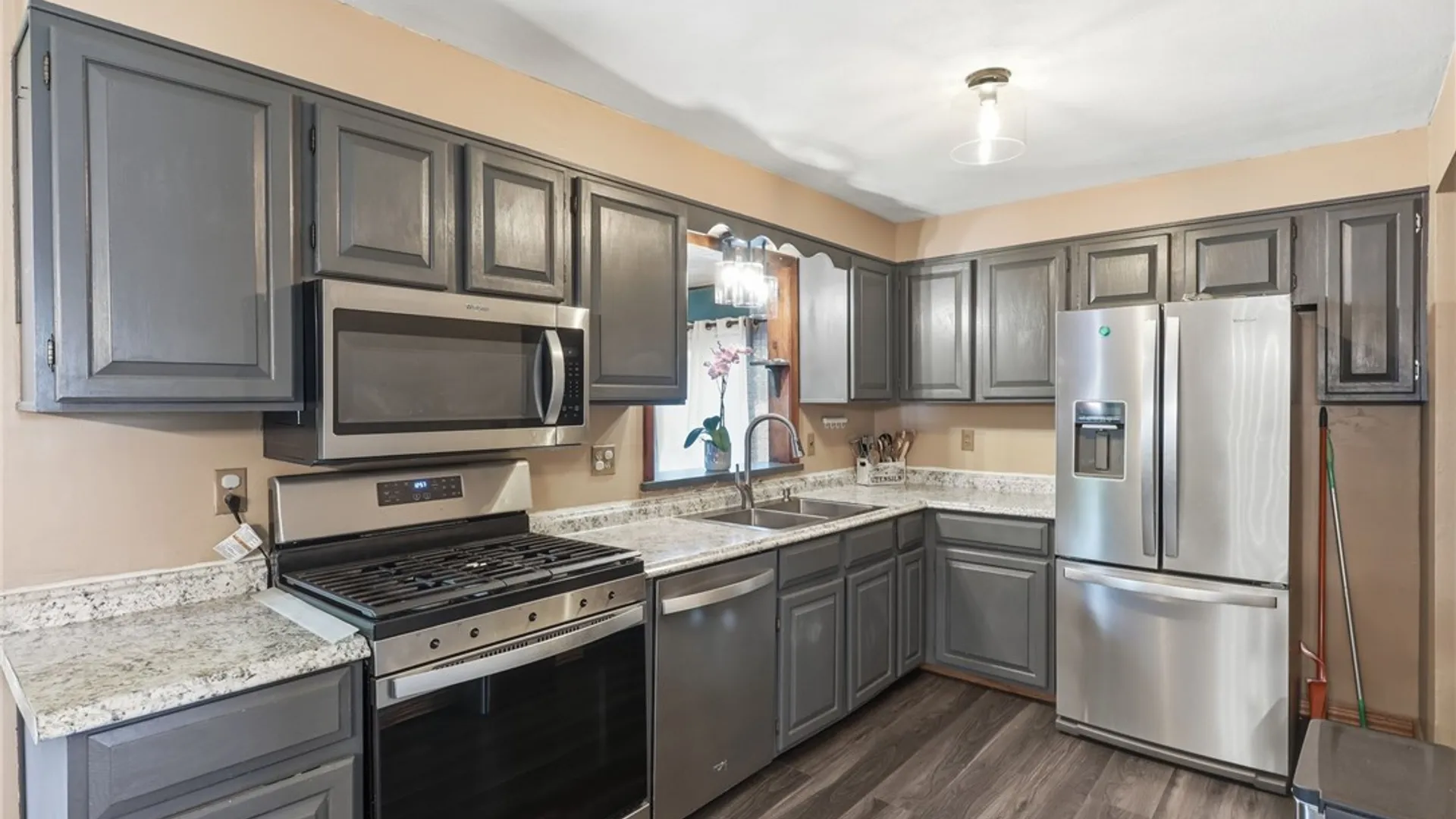 Property at 152 Ardella Street, Gates, NY 14606 6