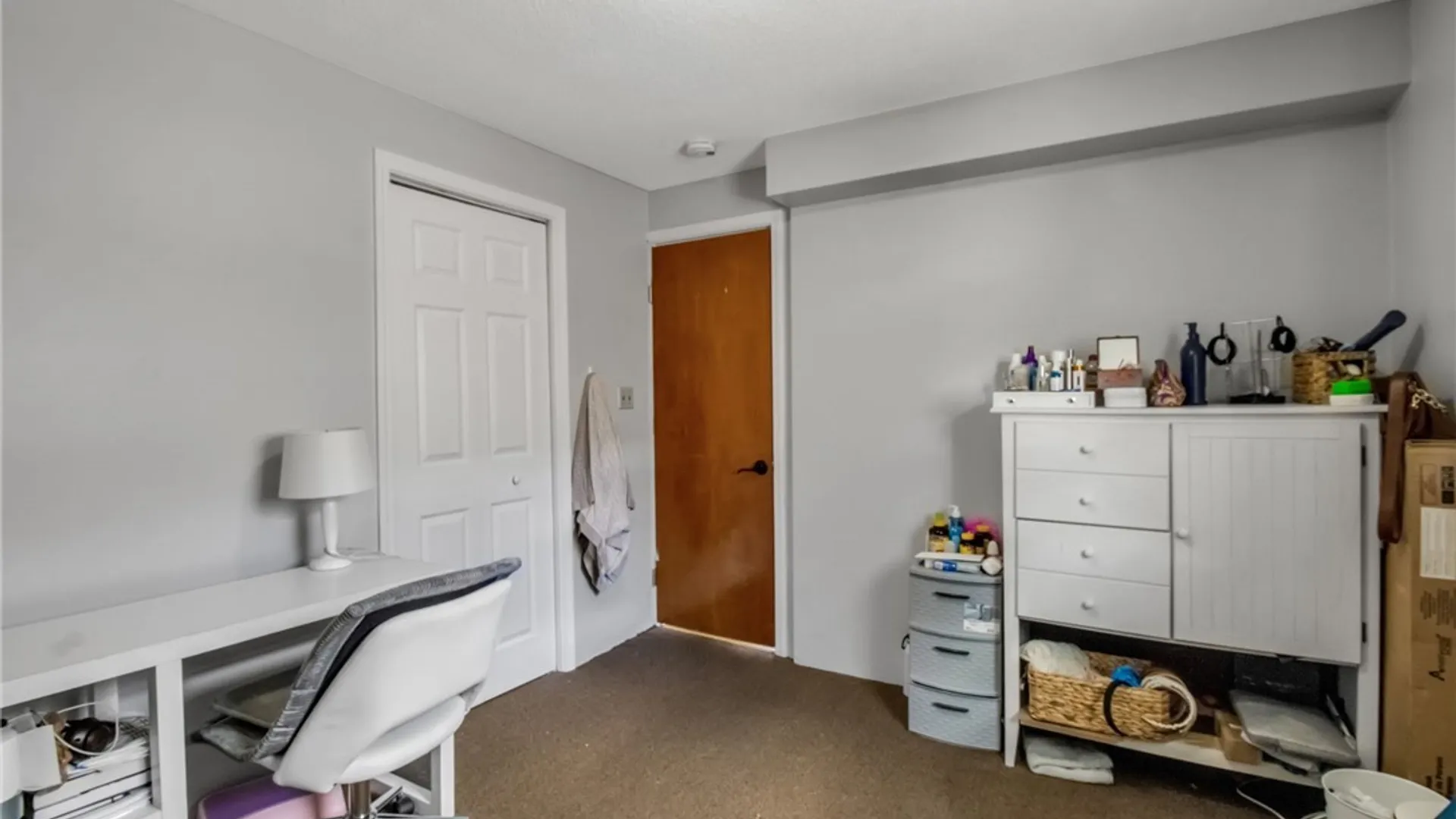 Property at 40 W Winspear Avenue, Buffalo, NY 14214 14