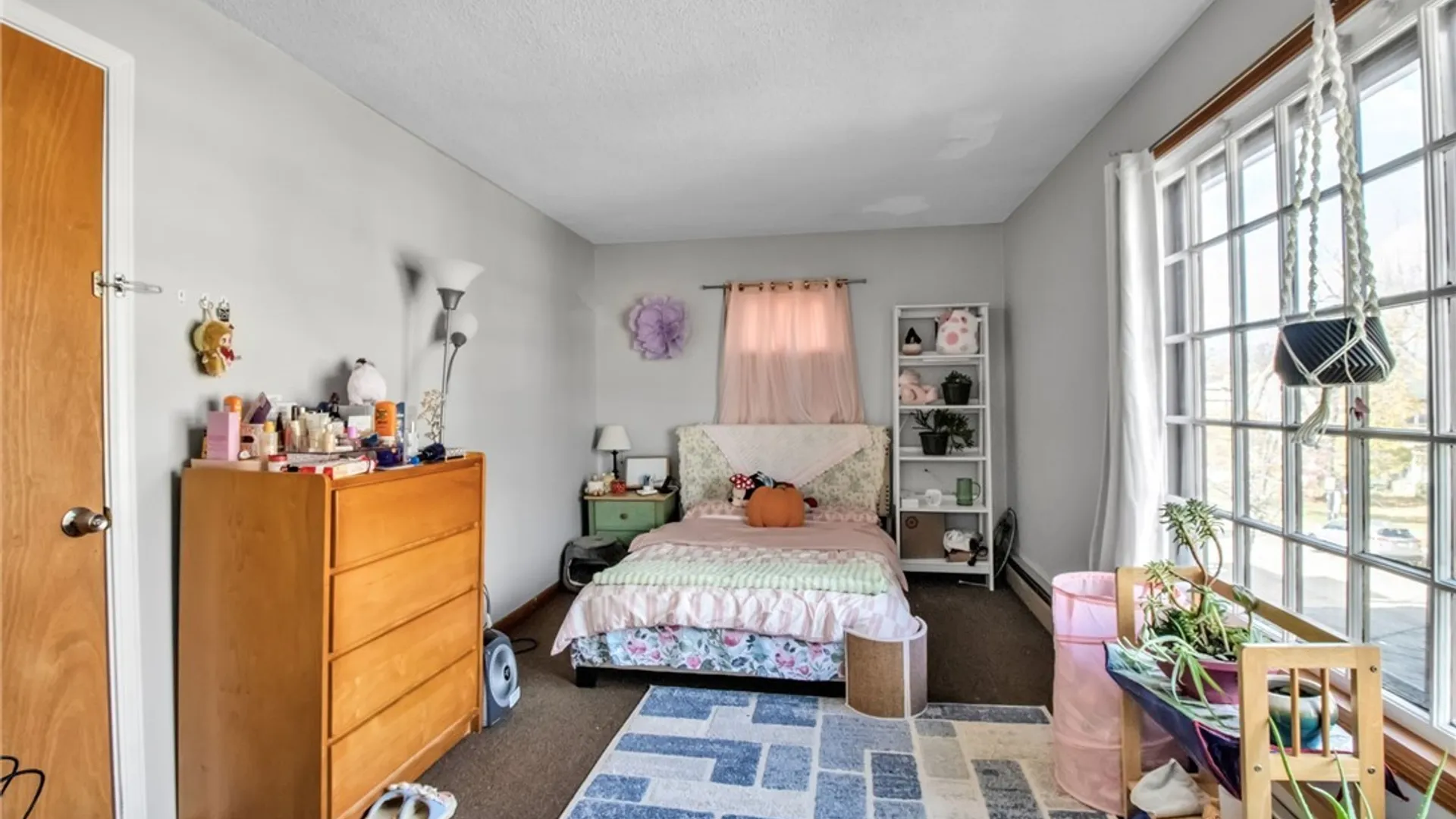 Property at 40 W Winspear Avenue, Buffalo, NY 14214 16