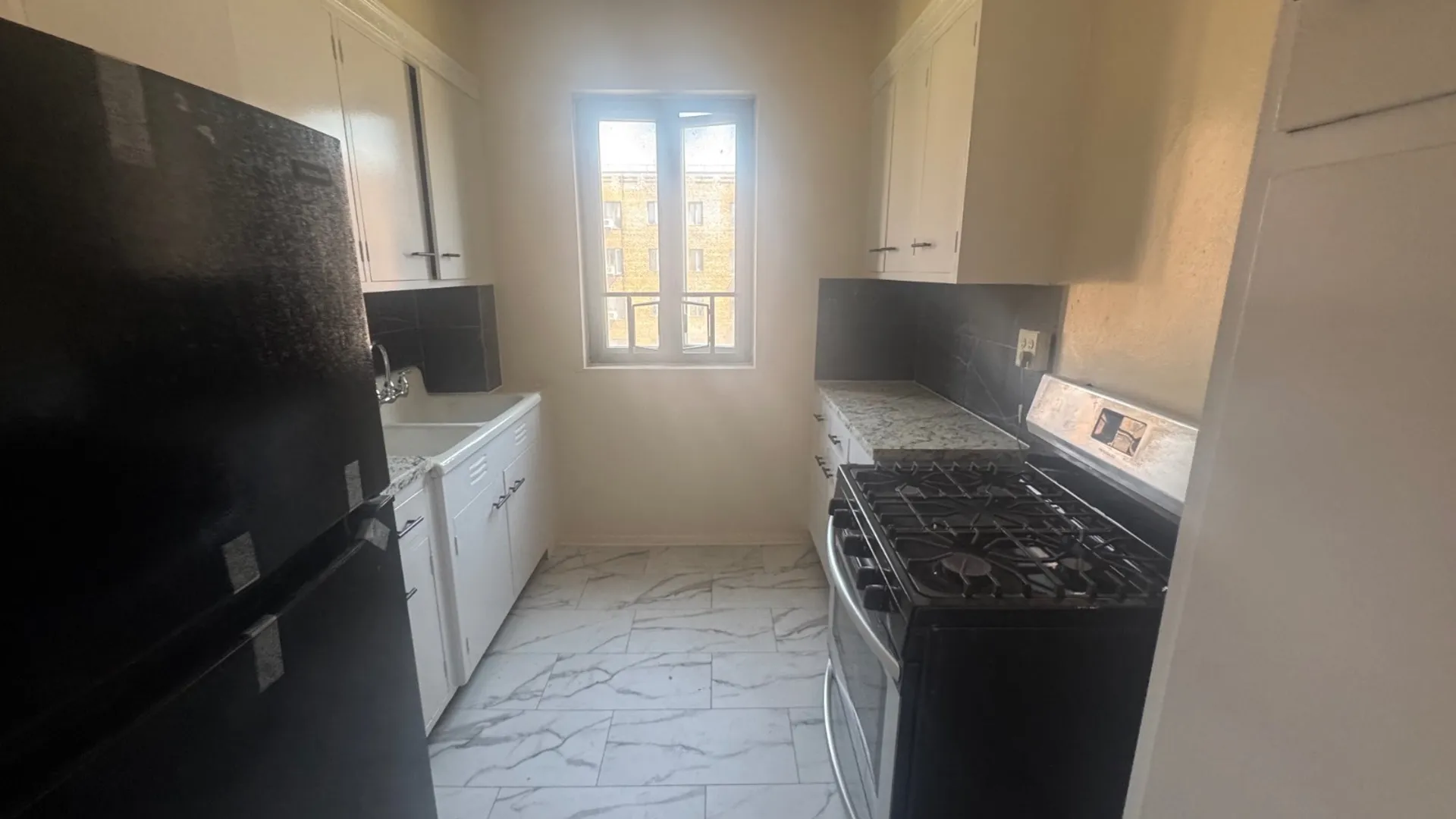 Property at 1409 Metropolitan Ave, Bronx, NY 10462 2