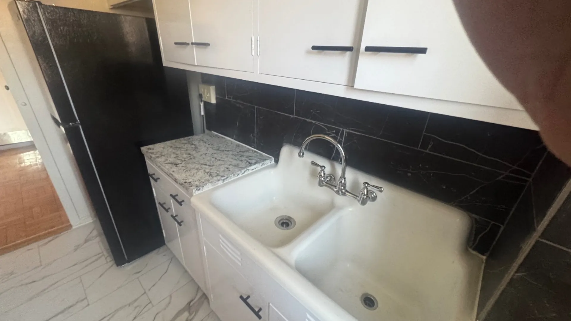 Property at 1409 Metropolitan Ave, Bronx, NY 10462 5