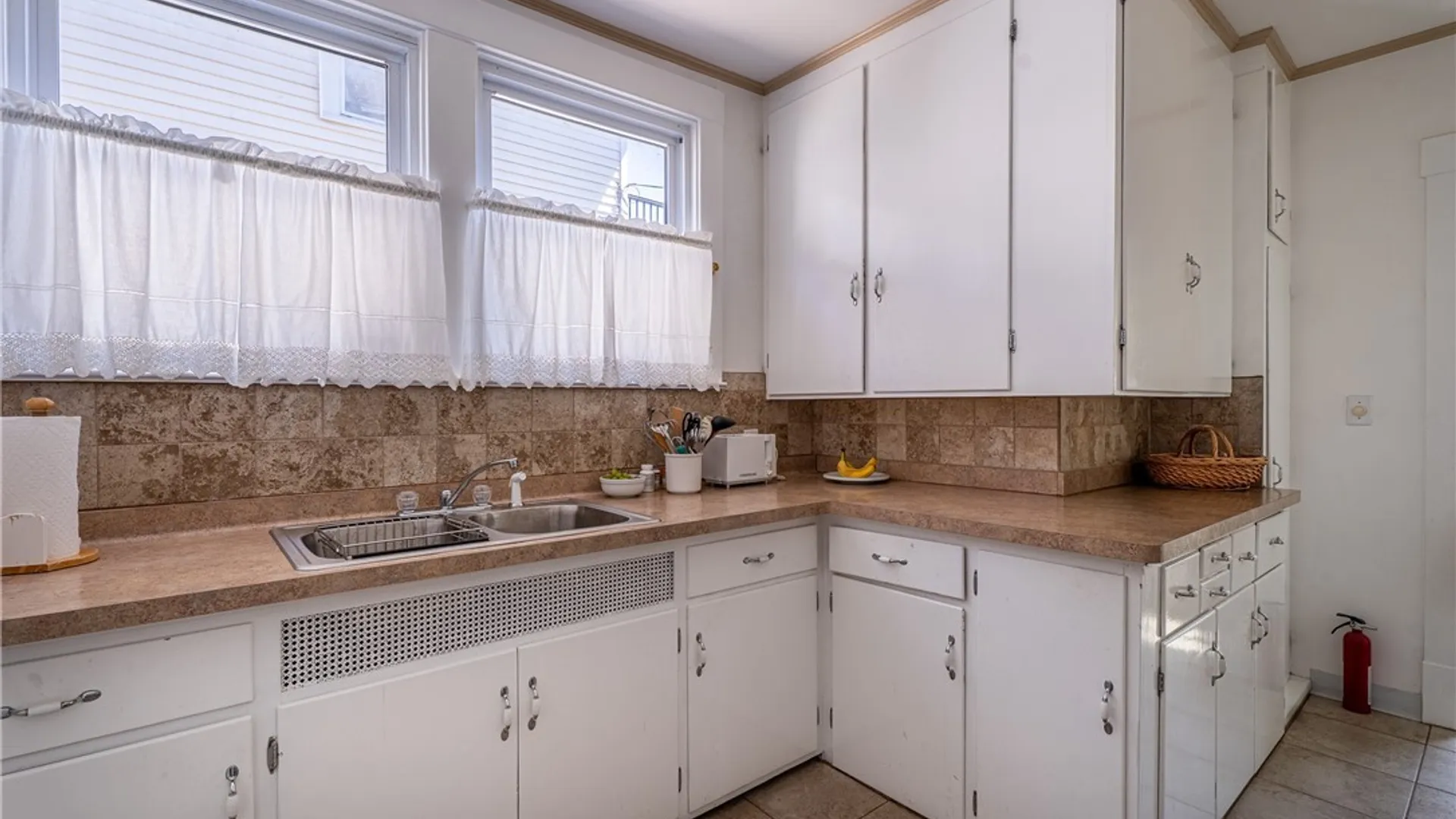 Property at 375 Parker Avenue, Buffalo, NY 14216 18
