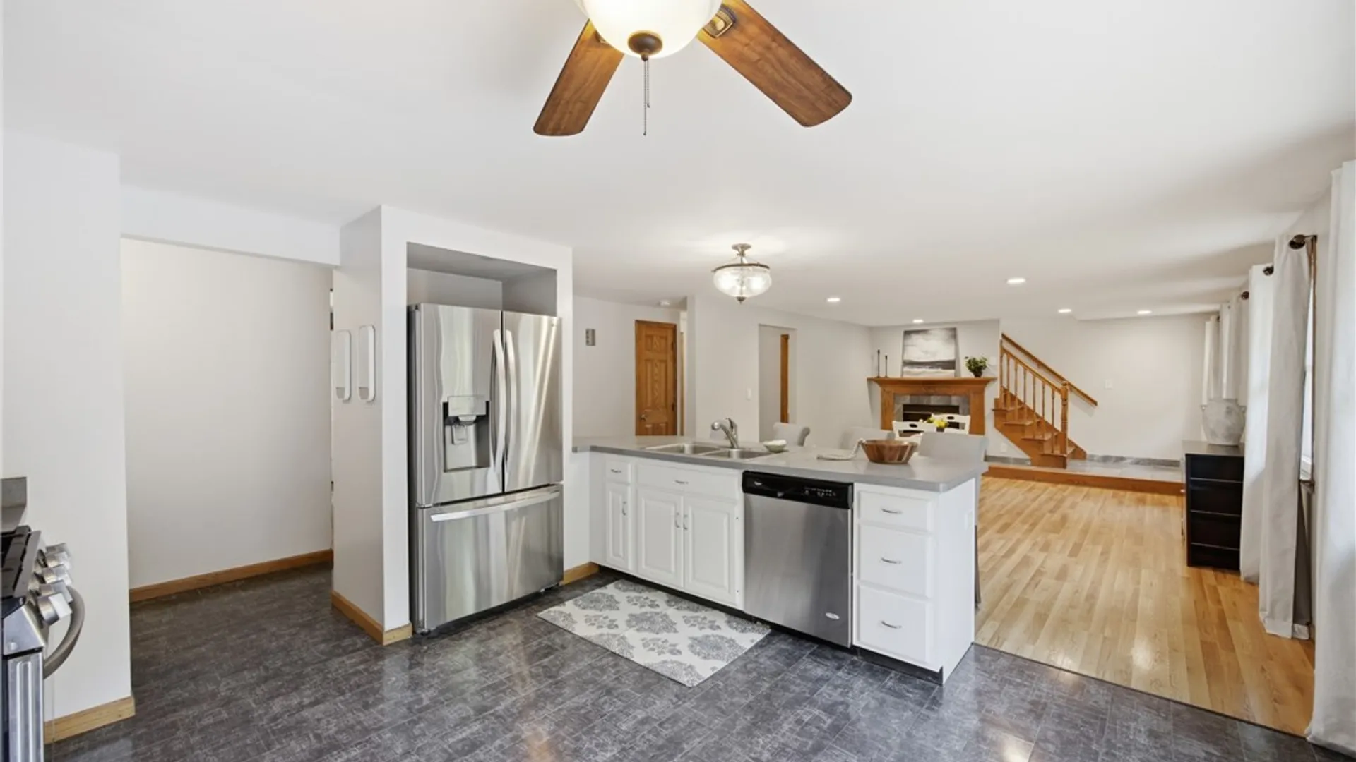 Property at 2224 Harbor Run Lane, Hamburg, NY 14085 11