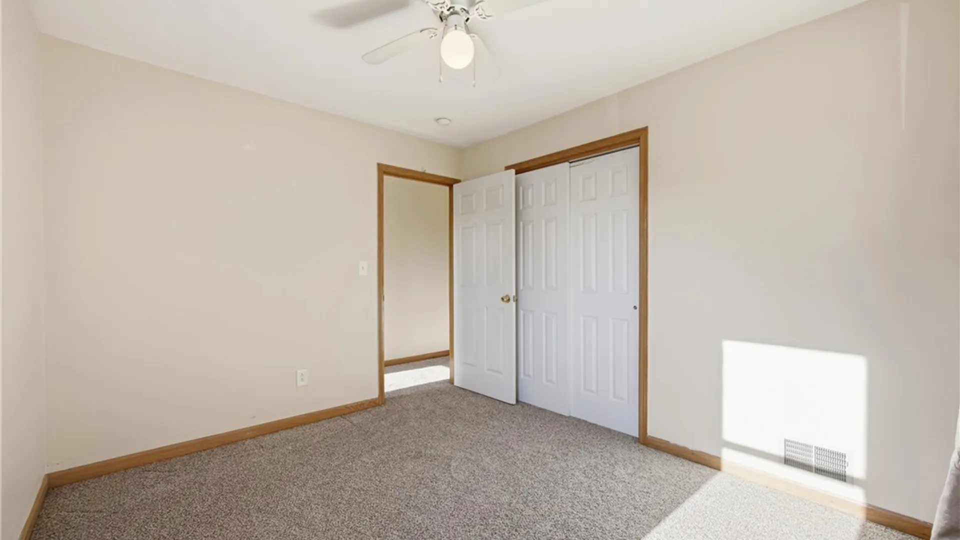 Property at 2224 Harbor Run Lane, Hamburg, NY 14085 30