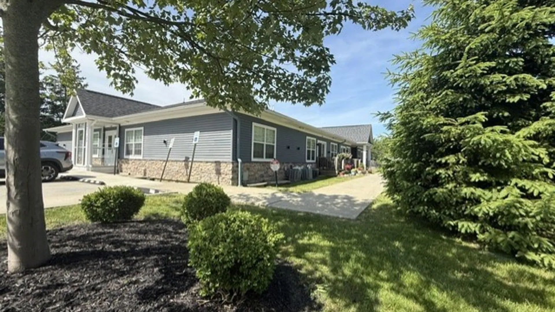 Property at 610 Ayer Road, Amherst, NY 14221 4