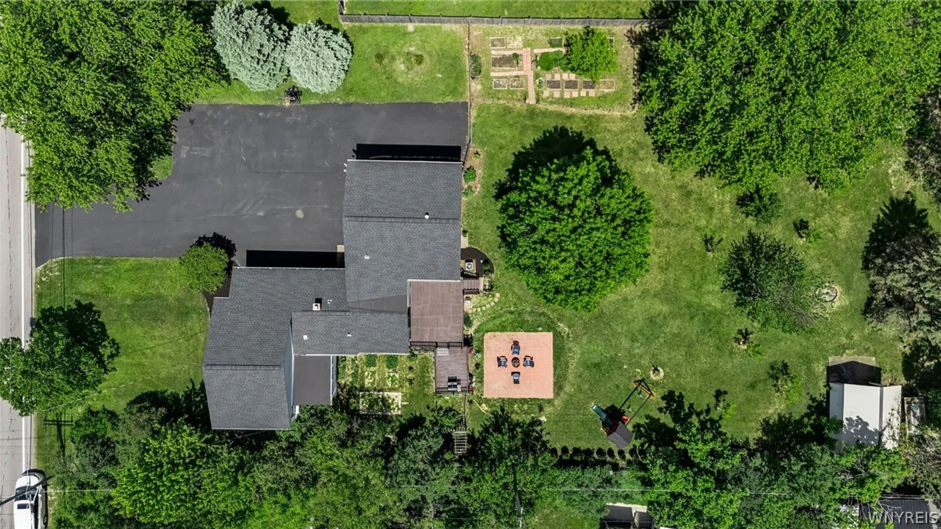 Property at 115 Tennyson Terrace, Amherst, NY 14221 45