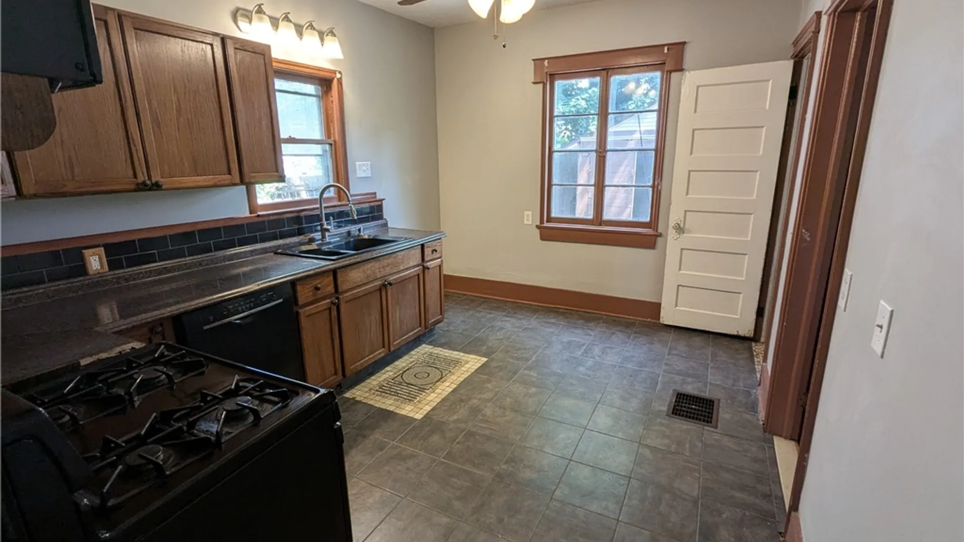 Property at 918 South Goodman Street, Rochester, NY 14620 9