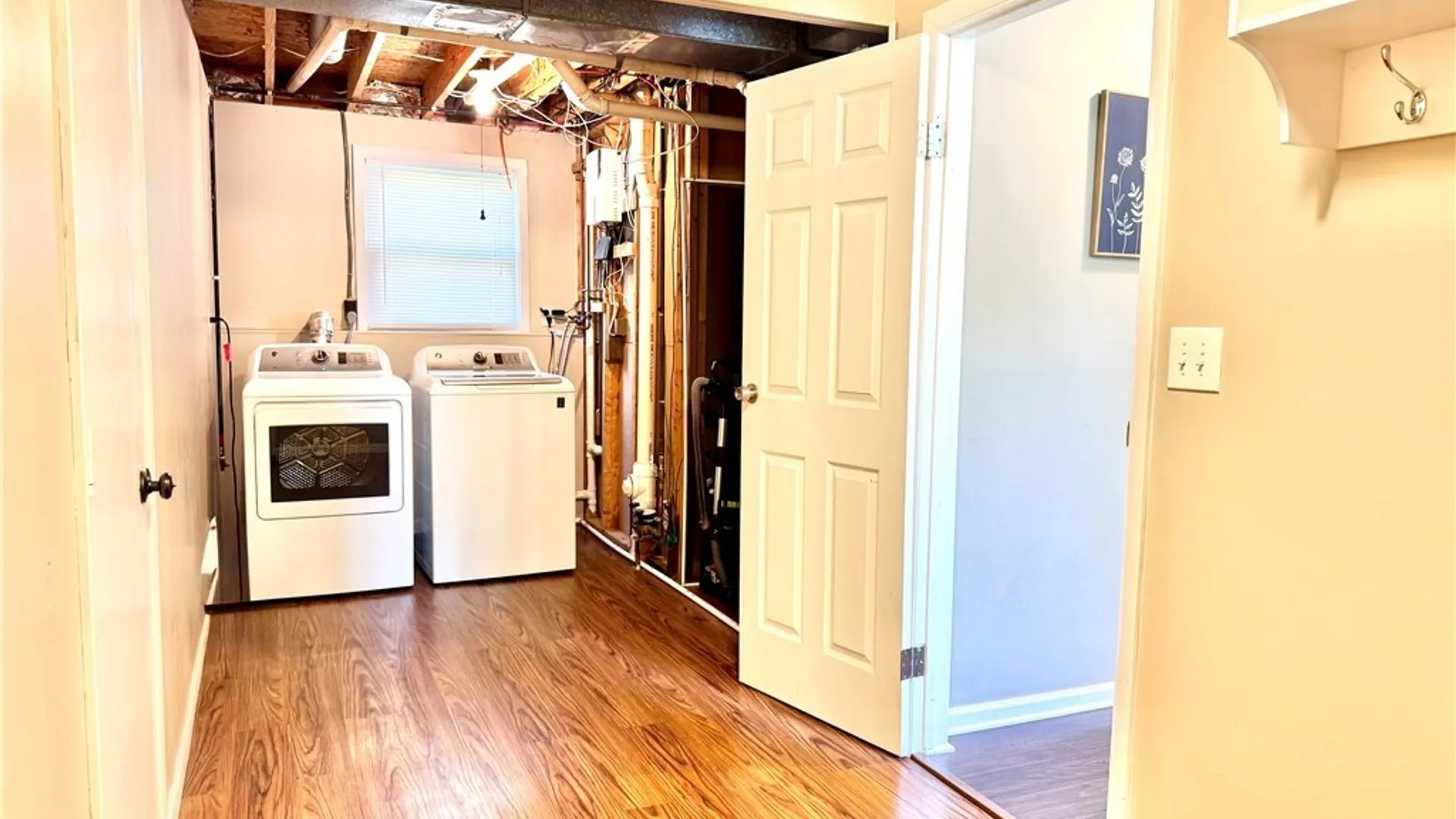 Property at 8142 Scotia Lane, Clay, NY 13090 19