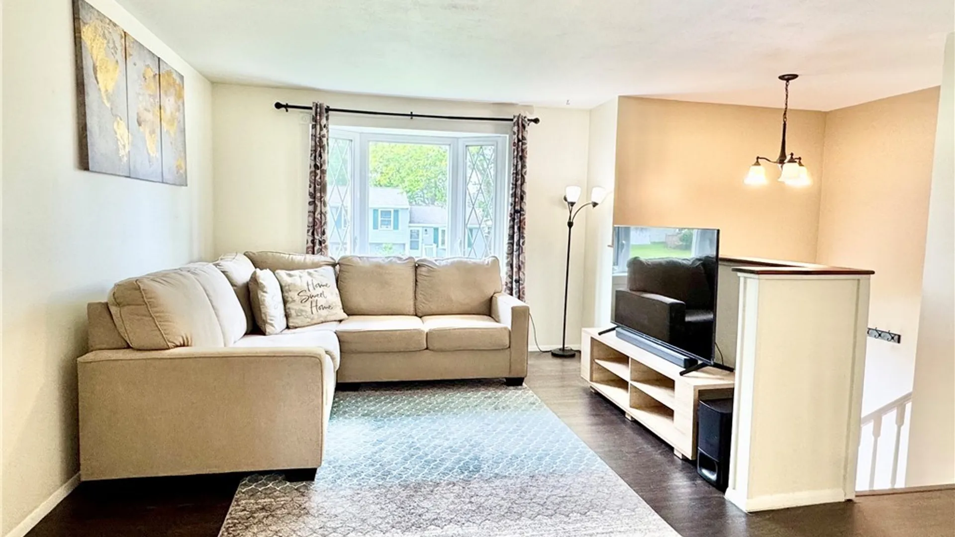 Property at 8142 Scotia Lane, Clay, NY 13090 2