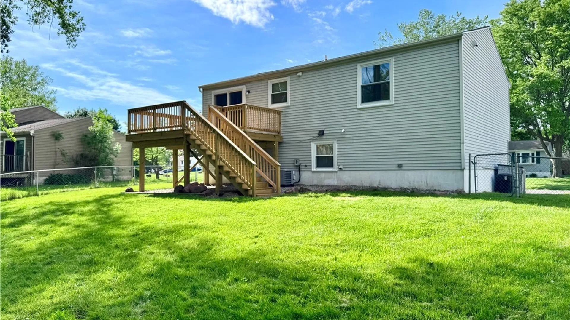 Property at 8142 Scotia Lane, Clay, NY 13090 20
