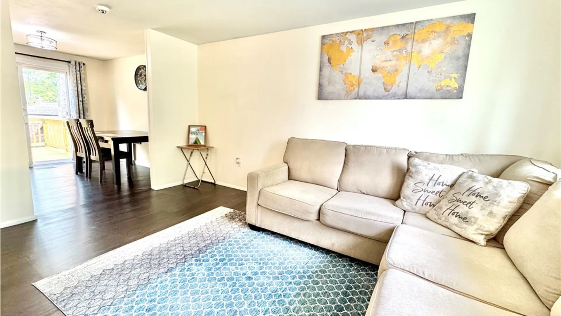 Property at 8142 Scotia Lane, Clay, NY 13090 3