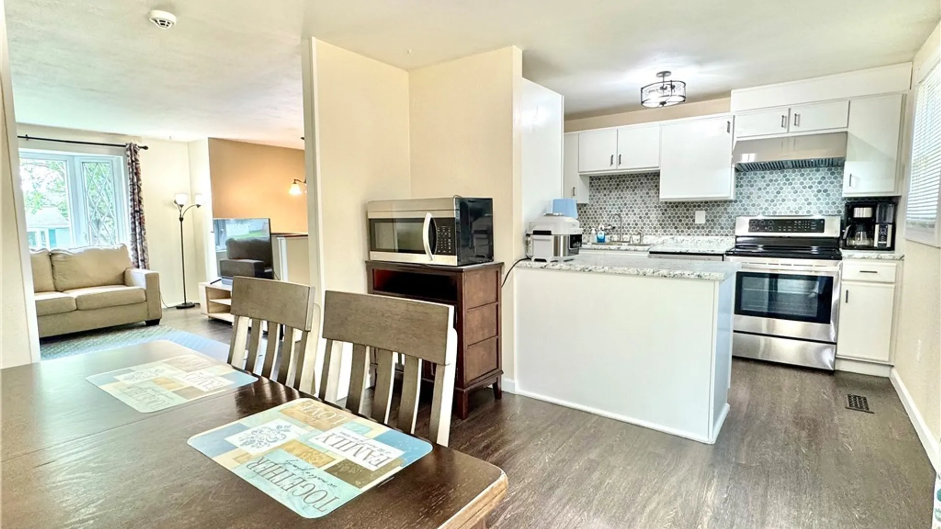 Property at 8142 Scotia Lane, Clay, NY 13090 4