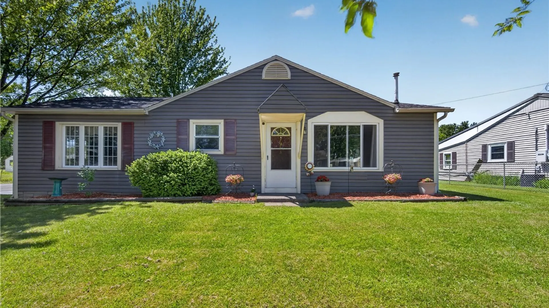 Property at 7953 Eisenhower Boulevard, Cicero, NY 13030 3