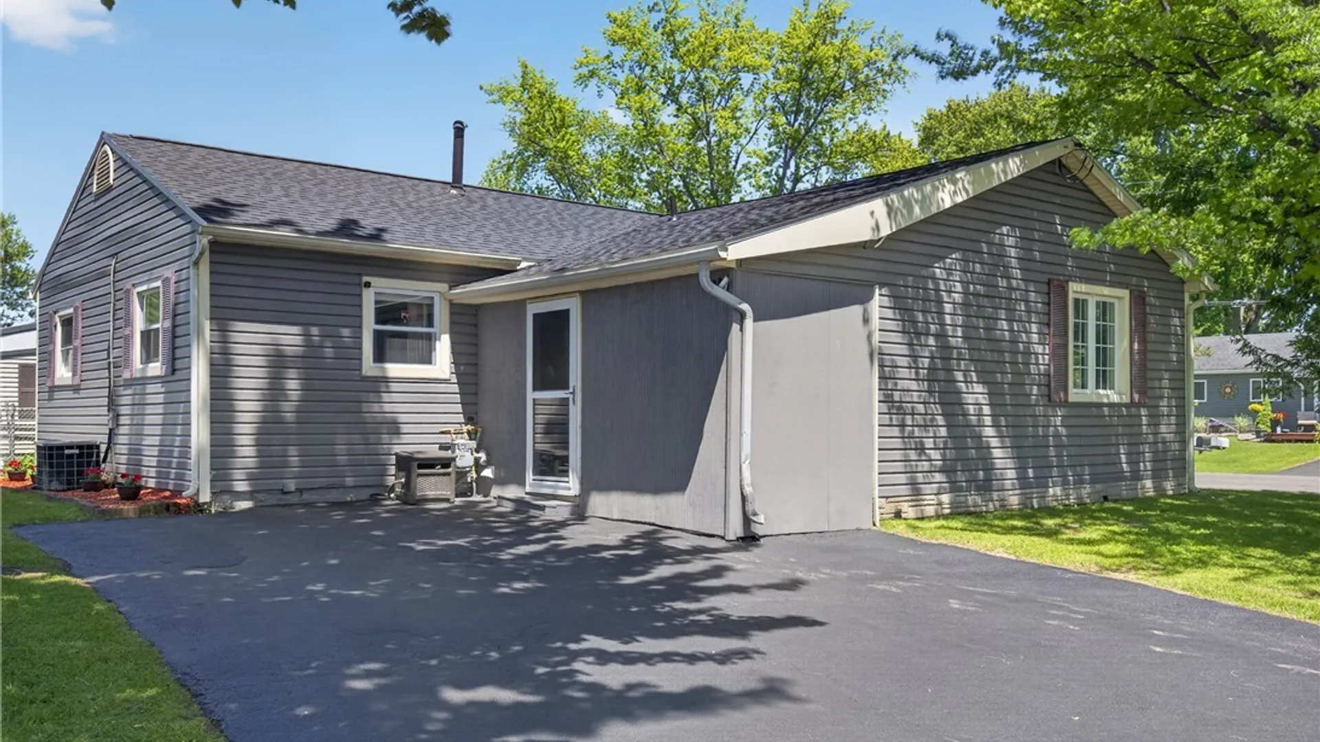 Property at 7953 Eisenhower Boulevard, Cicero, NY 13030 30