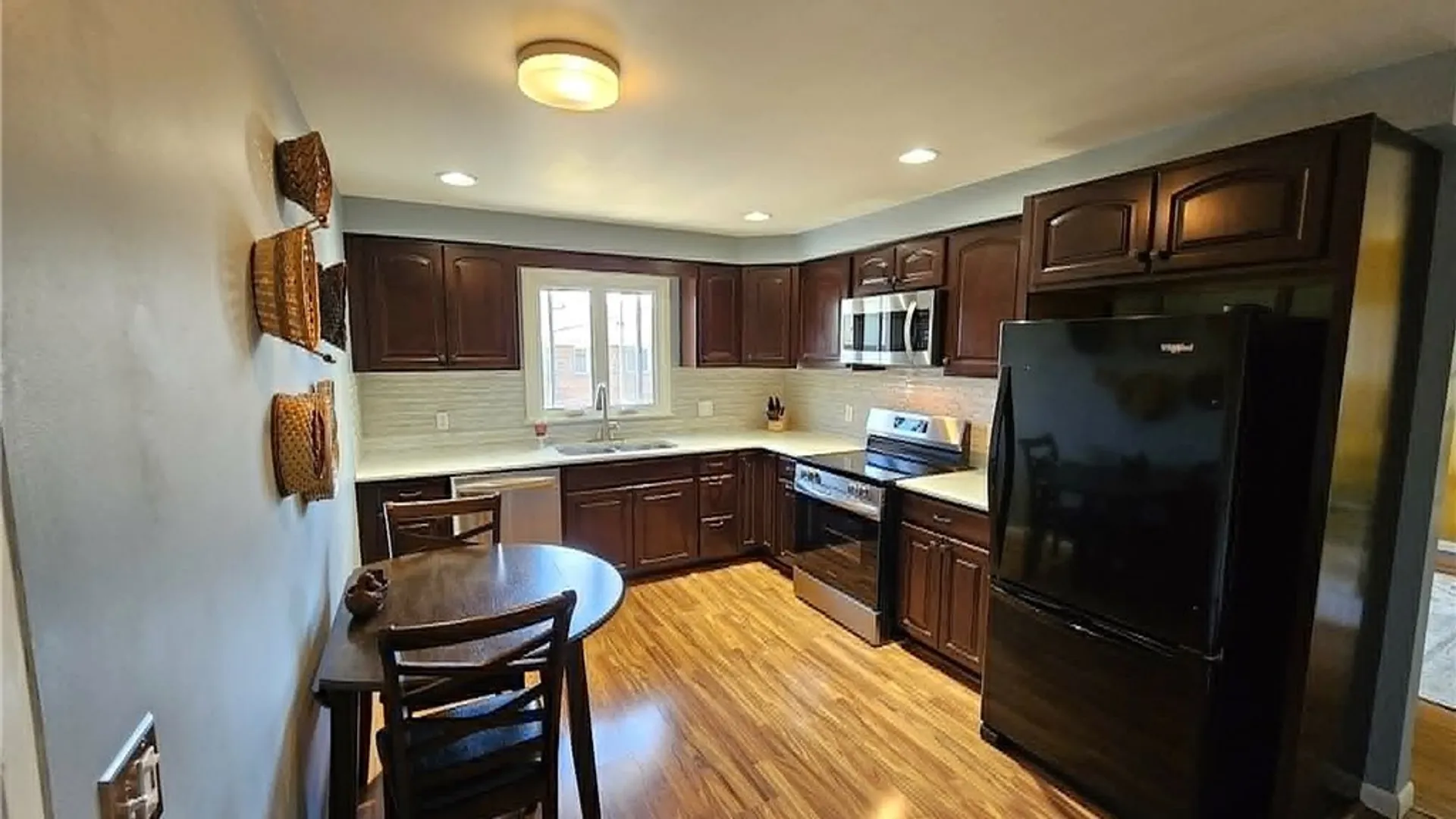Property at 1050 Reserve Road, West Seneca, NY 14224 12