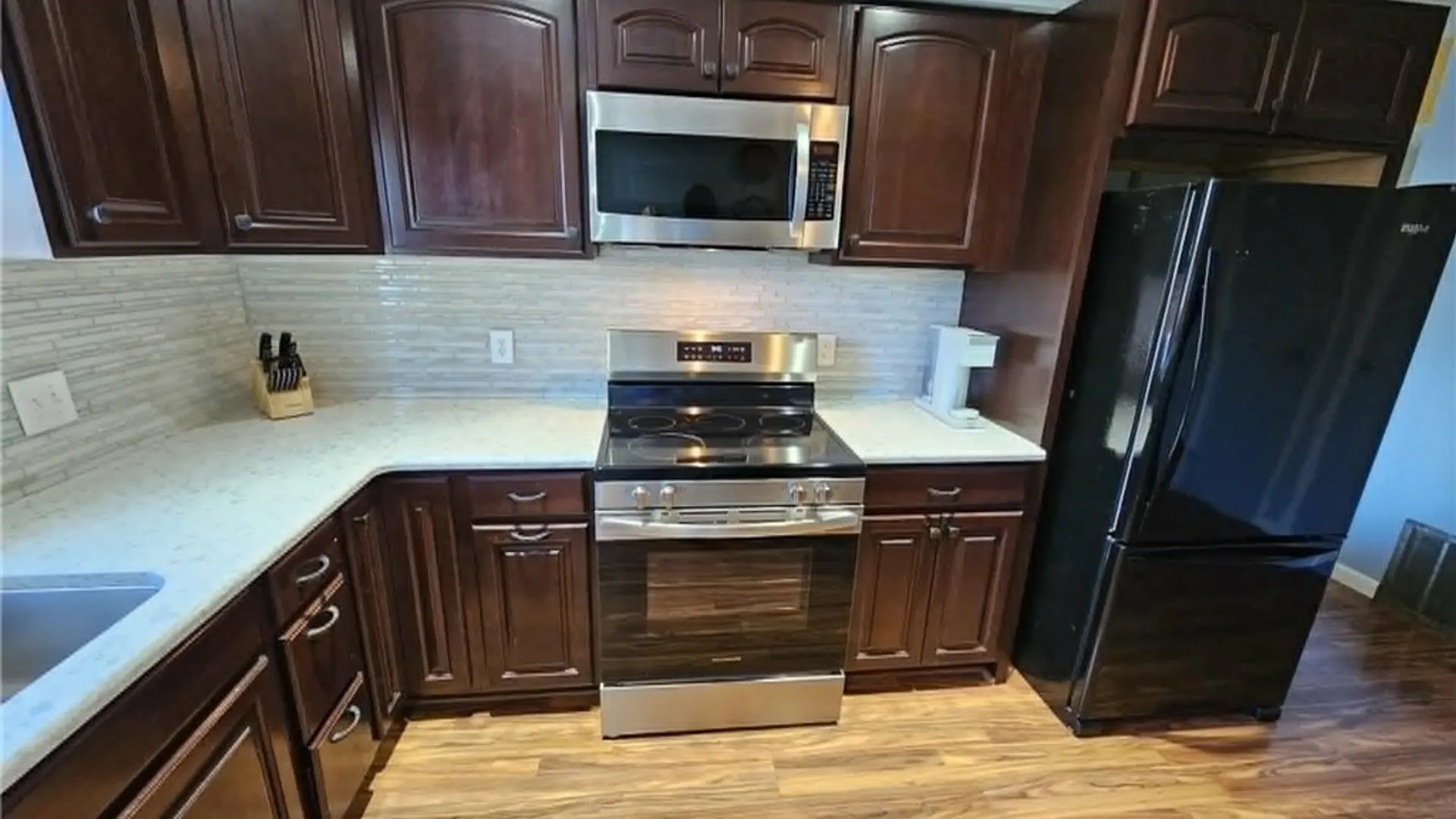 Property at 1050 Reserve Road, West Seneca, NY 14224 14