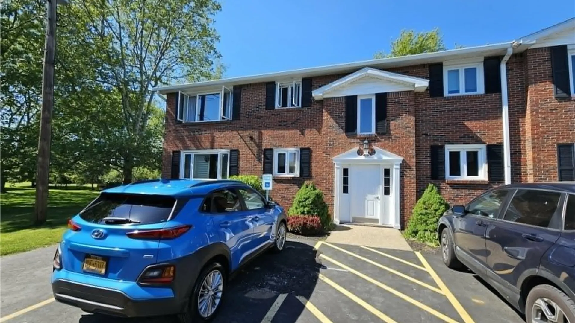 Property at 1050 Reserve Road, West Seneca, NY 14224 3