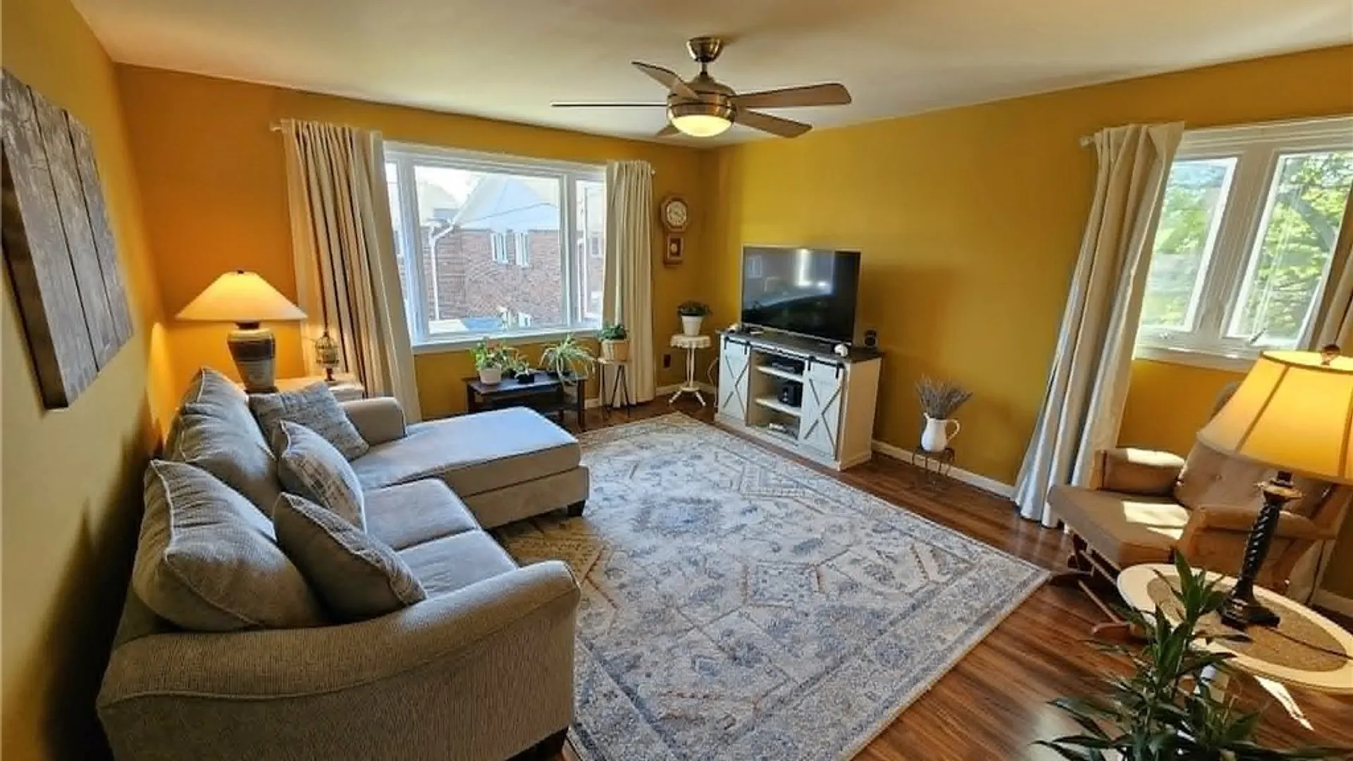 Property at 1050 Reserve Road, West Seneca, NY 14224 6
