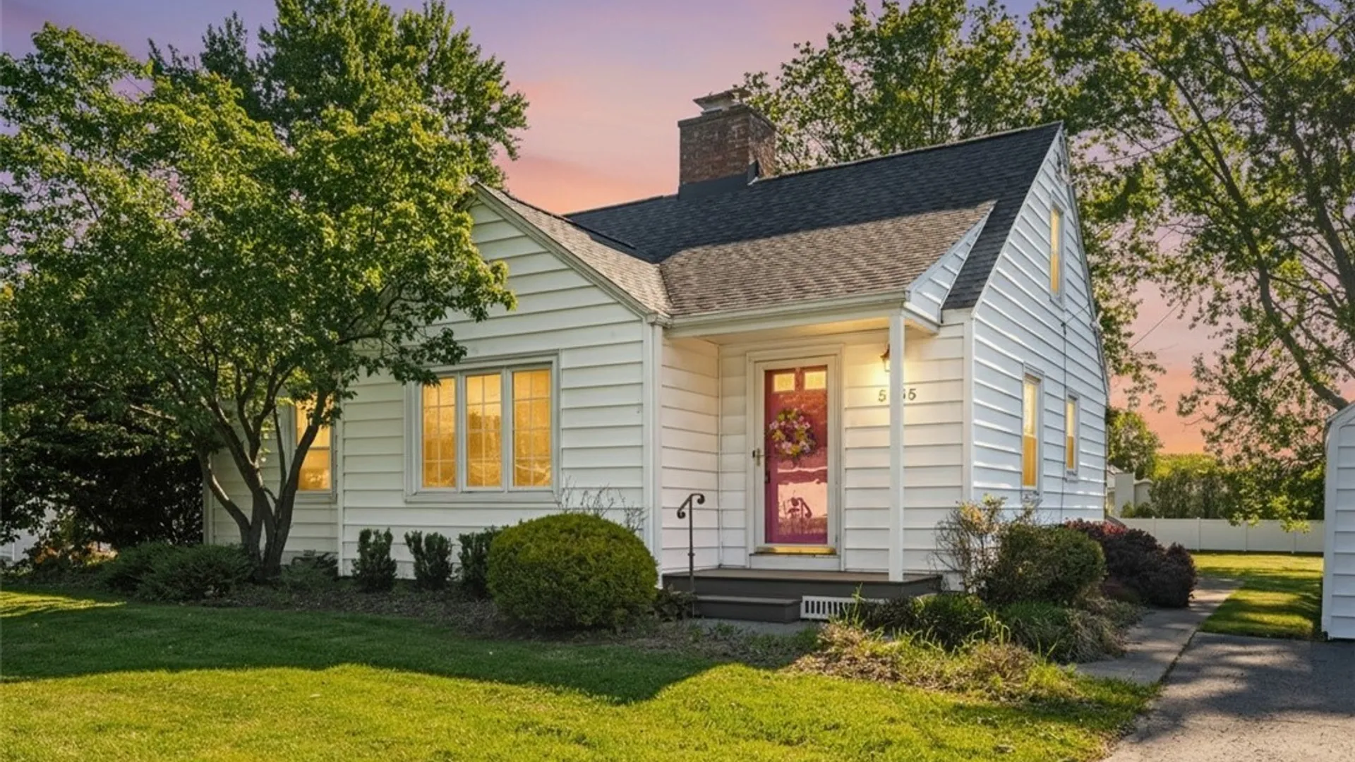 Property at 5685 Locust Street Extension, Lockport Town, NY 14094 3