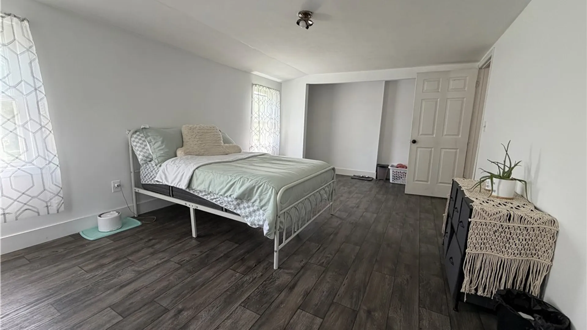 Property at 14 Seneca St, Seneca Falls, NY 13148 17