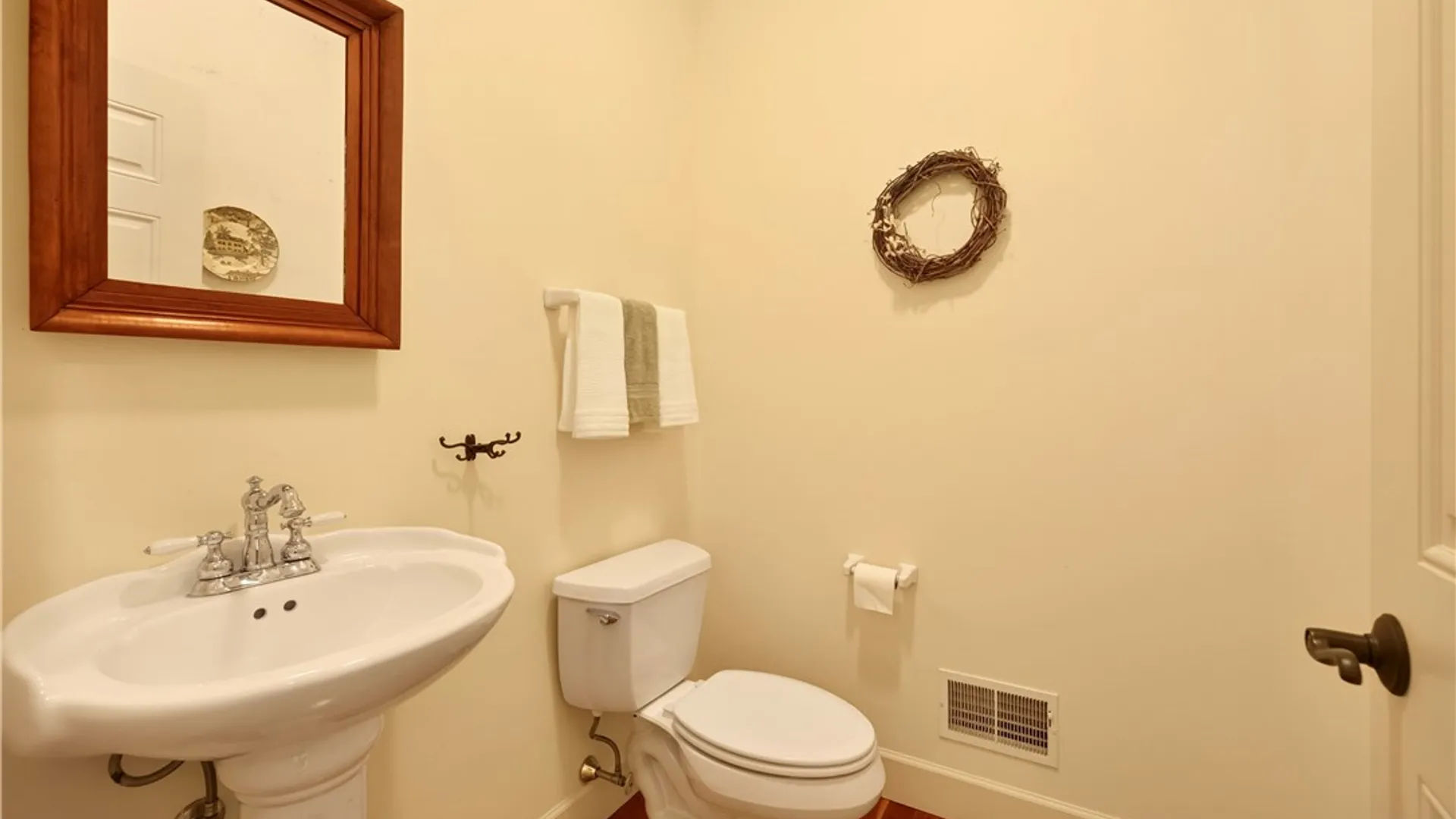 Property at 5567 Lakewood Trail, Bristol, NY 14424 24