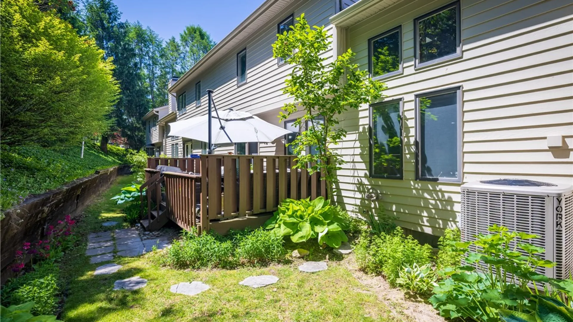 Property at 63 Colonial Circle, Perinton, NY 14450 50