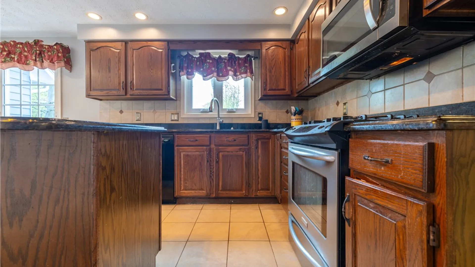 Property at 59 Emjay Lane, Greece, NY 14612 33