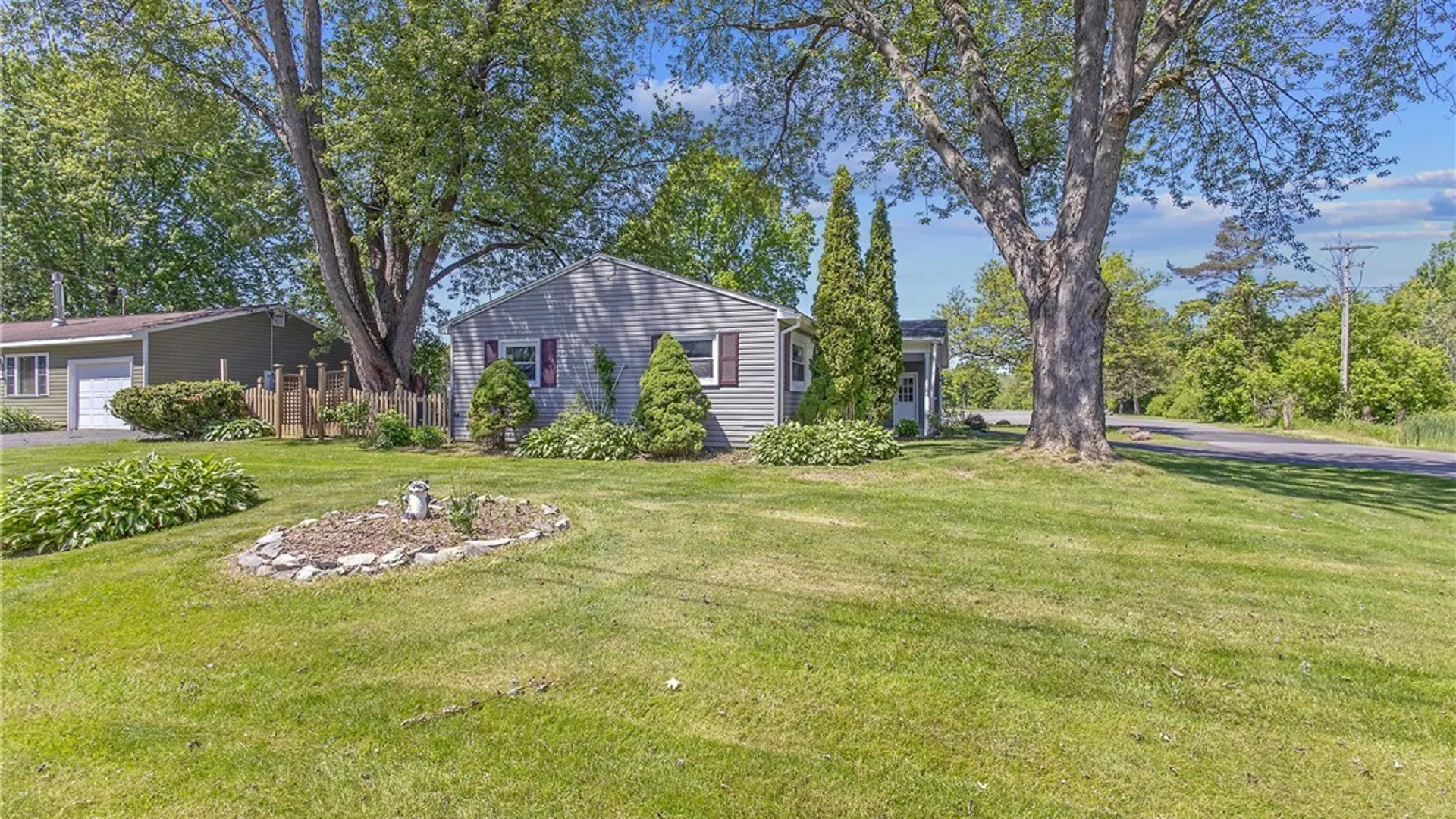 Property at 7902 St Francis Drive, Cicero, NY 13030 32