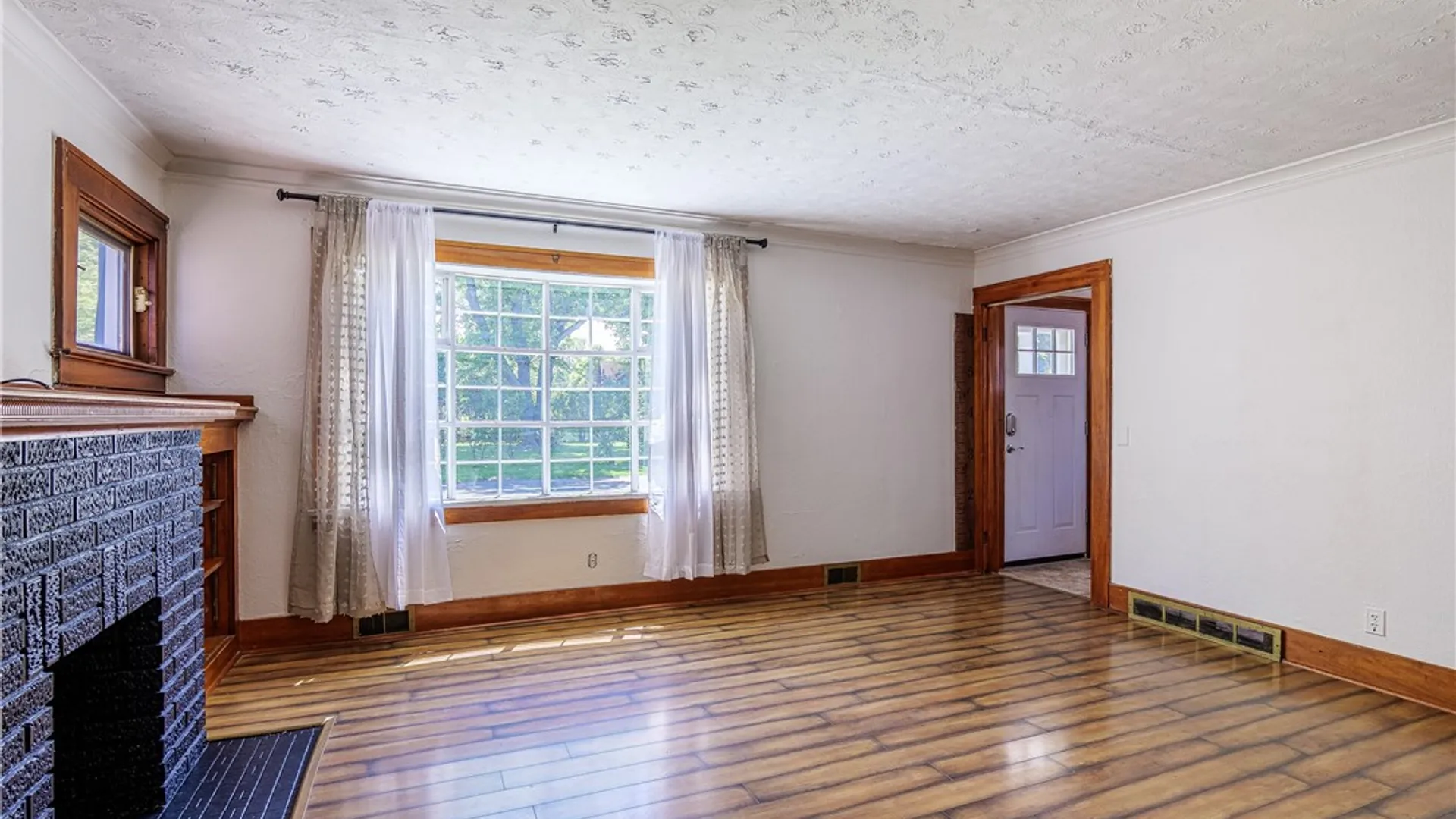 Property at 140 Pontiac Drive, Irondequoit, NY 14617 10