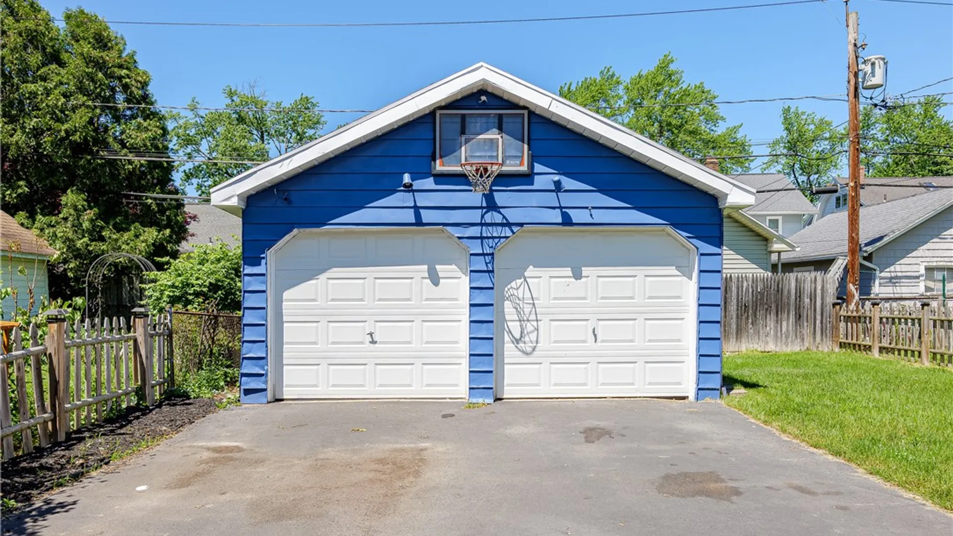 Property at 140 Pontiac Drive, Irondequoit, NY 14617 47