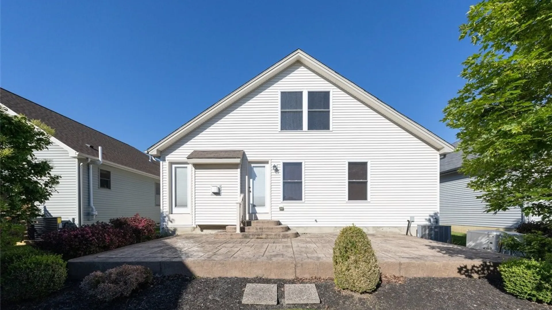 Property at 3 Allie Lane, Hamburg, NY 14075 18