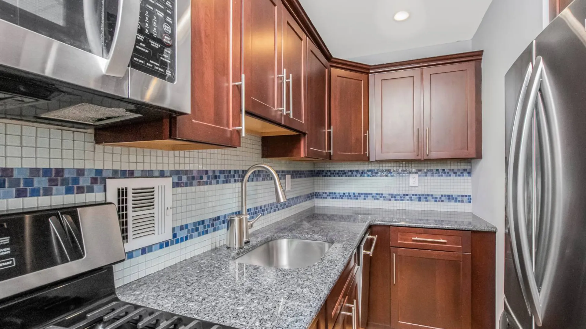 Property at 1874 Pelham Parkway S, Bronx, NY 10461 3